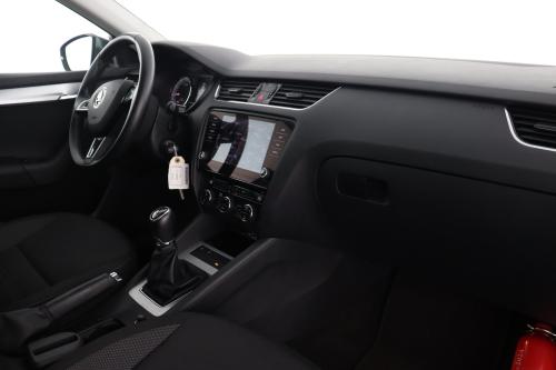 SKODA Octavia COMBI AMBITION 1.0 TSI GREENTEC + GPS + PDC + CRUISE + ALU 16 + CARPLAY
