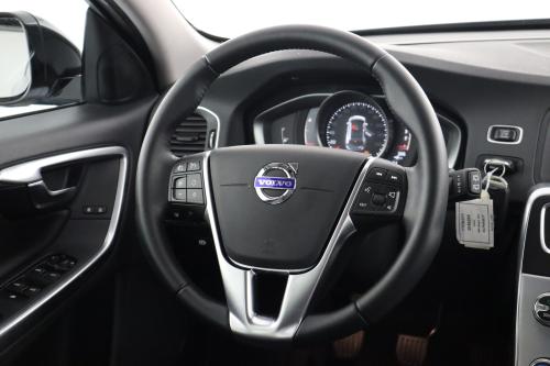 VOLVO V60 CROSS COUNTRY  PLUS 2.0D3 + GPS + PDC + CRUISE + ALU 17