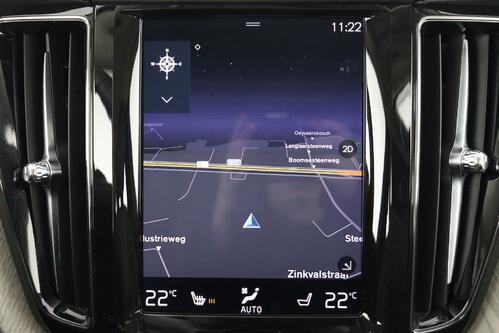 VOLVO XC60 INSCRIPTION 2.0D4 AWD GEARTRONIC + GPS + LEDER + PDC + CRUISE + ALU 19