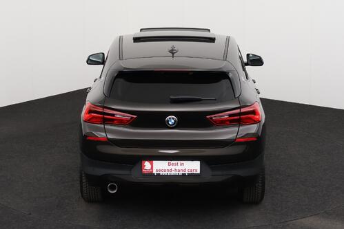 BMW X2 BUS.EDITION 18i sDRIVE iA + GPS + CAMERA + PDC + CRUISE + PANO DAK + ALU 17