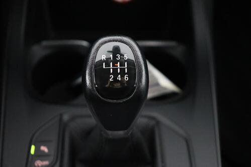 BMW 118 i + GPS + CARPLAY + PDC + CRUISE + ALU 17