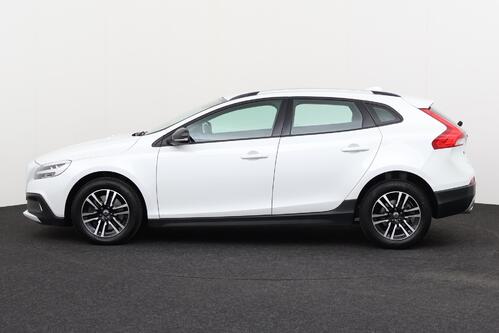 VOLVO V40 CROSS COUNTRY BLACK EDITION 2.0D2 + GPS + PDC + CRUISE + ALU 17
