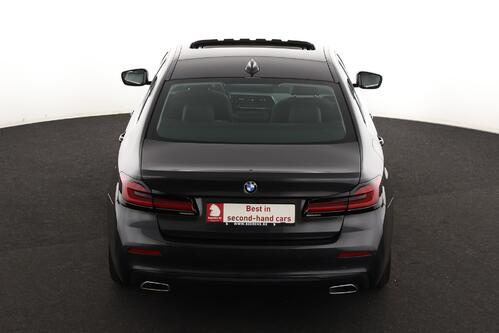 BMW 520 iA HYBRID + GPS + CARPLAY + LEDER + CAMERA + PDC + OPEN DAK + CRUISE + ALU 17