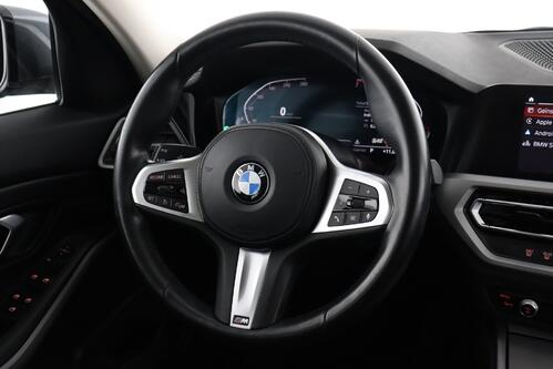 BMW 318 iA M-SPORTPACKET + GPS + CARPLAY + LEDER + PDC + CRUISE + ALU 16