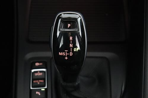 BMW X1 18d sDRIVE DA + GPS + PDC + ALU 17 + TREKHAAK 