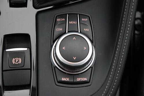 BMW X2 BUS.EDITION 18d sDRIVE D + GPS + LEDER + CARPLAY + PDC + PANO DAK + CRUISE + ALU 17